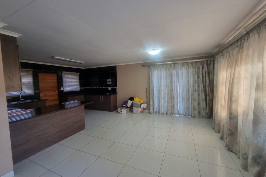 3 Bedroom Property for Sale in Ellaton North West